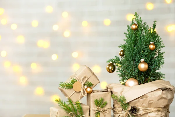 Cyprès Intérieur Pot Est Décoré Boules Comme Arbre Noël Avec — Photo