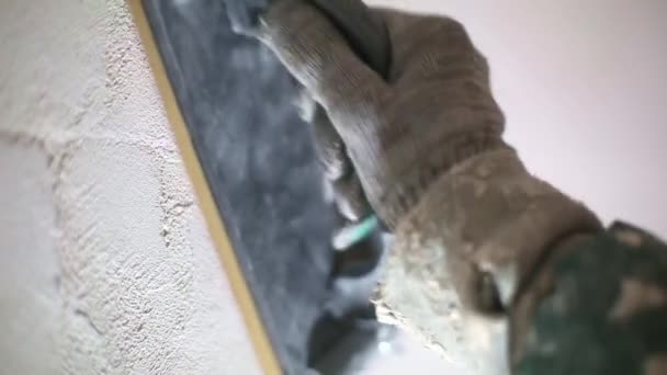 Sanding Walls Sandpaper Treatment Dry Building Mixes Plaster Putty Painting — стоковое видео
