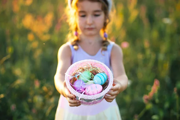 Cute Funny Girl Painted Easter Eggs Spring Nature Field Golden — Stock Photo, Image