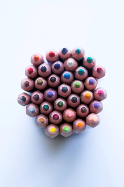 Hakiki Non Photosumut Olmayan Renk Paketi Çember Şeklinde Renkli Kalemler — Stok fotoğraf