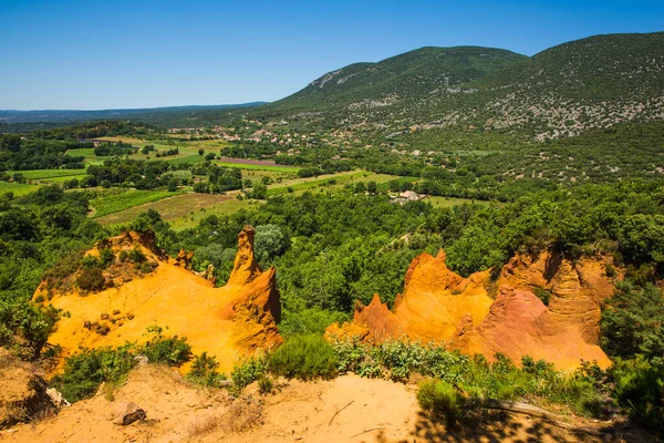 Vista Rustrel Village Bay Desde Los Coloridos Ocres Del Colorado — Foto de Stock