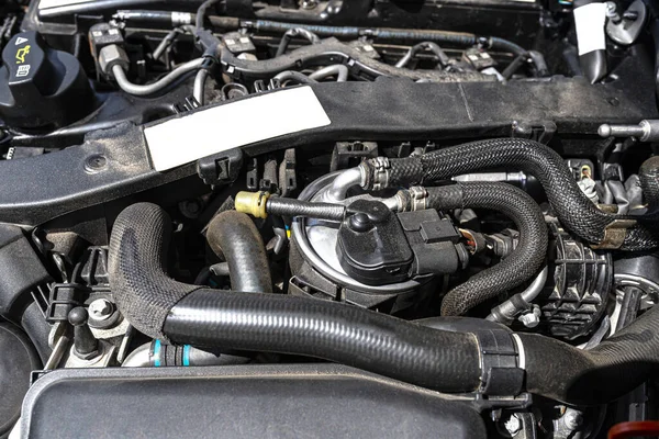 Novo Filtro Combustível Instalado Carro Diesel Moderno Compartimento Motor — Fotografia de Stock