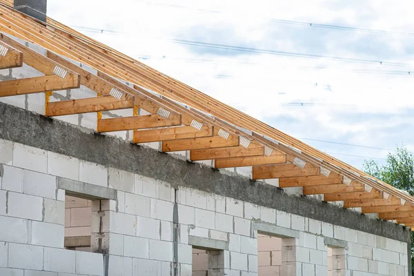Roof Trusses Covered Ceramic Tiles Single Family House Construction Visible — Fotografia de Stock