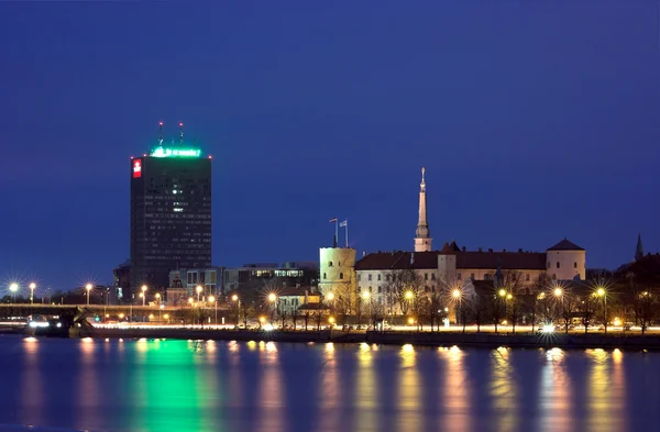 Riga, gece