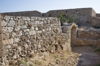Fortezz'ın kale deniz üzerinde gelen görüntüleyin. Rethymno
