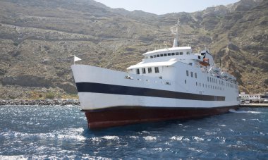 Santorini'nın caldera limanda