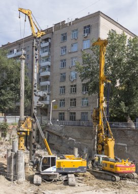 Rostov-on-Don, Rusya Federasyonu-Ağustos 24 - kazık sürücüleri yapışmasına neden kazık