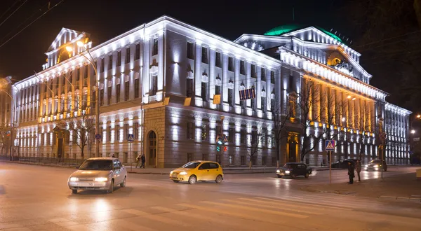 Construction de la Banque de Russie éclairage décoratif allumé — Photo