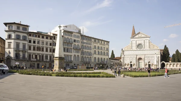 Touristes visitant les sites touristiques de Florence au 31 mars 2014 — Photo
