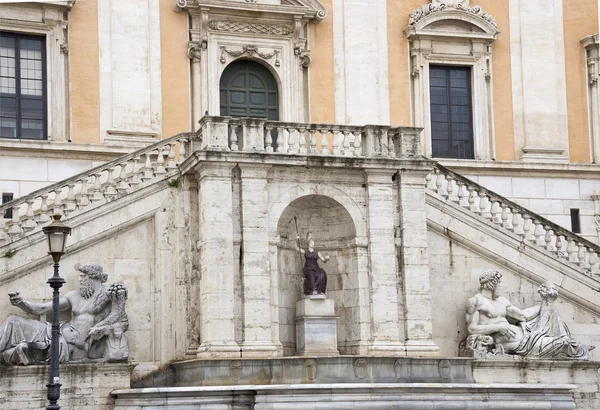 Trap paleis senatoren, michelangelo. Rome. — Stockfoto