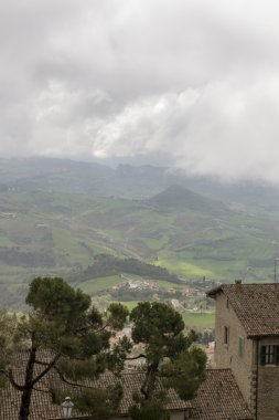 Dağ San Marino dan görüntüleyin. İtalya