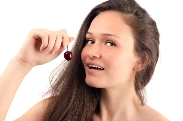 Bella donna in posa con una ciliegia — Foto Stock