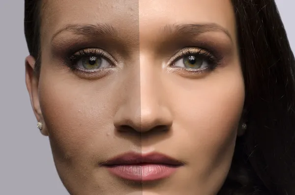 Comparación de una mujer hermosa antes y después del retoque con photoshop, envejecimiento versus joven, tratamiento de belleza Fotos De Stock