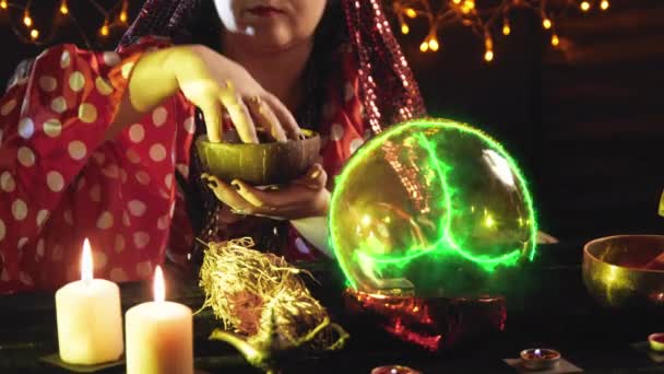 Fortune Teller Yellow Light Lights Candles Start Session Overall Plan — Stock Video