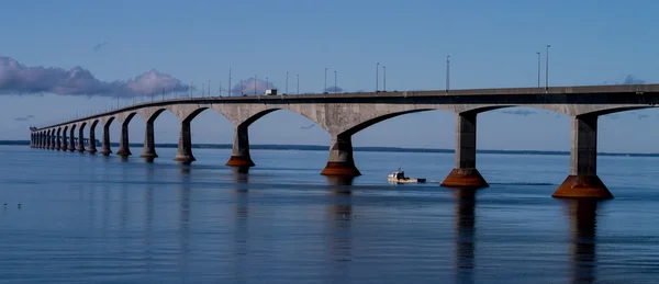 Konföderationsbrücke, Prinz-Edward-Insel — Stockfoto