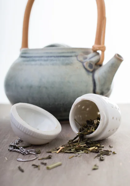 Teáskanna és Tea — Stock Fotó