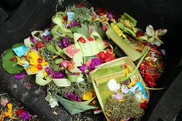 Hinduismo Balinés Ofrendas Diarias Llamadas Canang Sari —  Fotos de Stock