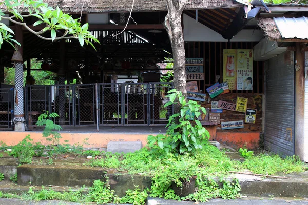 Restoran Kosong Kuil Tanah Lot Bali Karena Pandemi Diambil Januari — Stok Foto