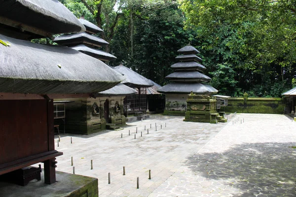 Многоуровневая Балийская Индуистская Архитектура Крыши Храма Алас Кедатон Бали Взято — стоковое фото