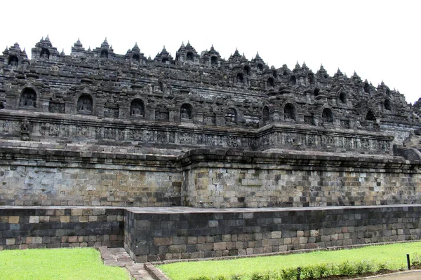 Eine Seitenansicht Von Borobudur Dem Größten Buddhistischen Tempel Aufgenommen Während — Stockfoto