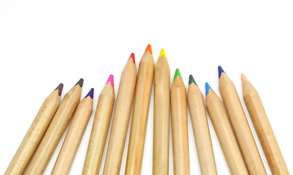 Färg pennor på vit bakgrund. — Stockfoto
