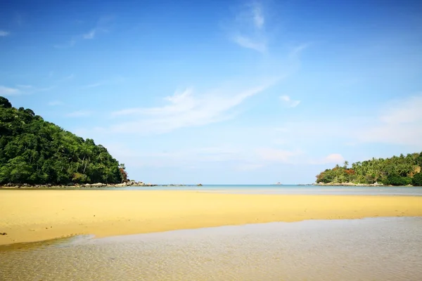 Praia de Layan phuket tailândia — Fotografia de Stock