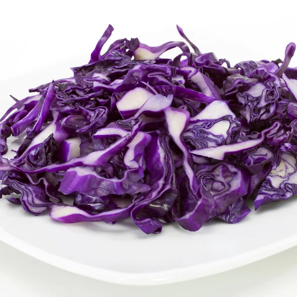 Fresh red cabbage on a plate — Stock Photo, Image