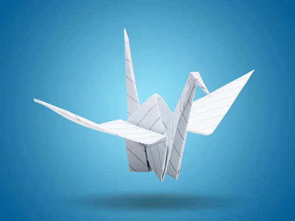 Grúa de papel origami hecha de papel blanco con línea — Foto de Stock