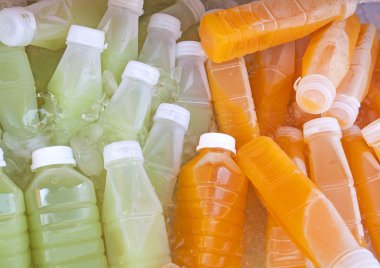 meyve suyu şişeleri