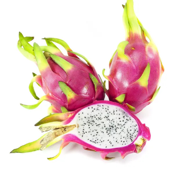 Pitaya ou fruit du dragon sur fond blanc — Photo