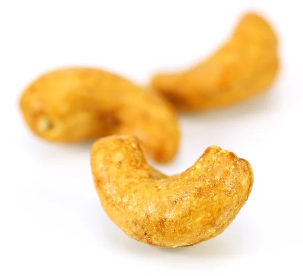 Cashewnüsse auf weißem Hintergrund — Stockfoto