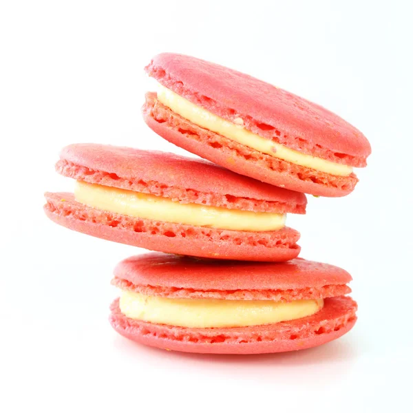 Macaron colorati su sfondo bianco — Foto Stock