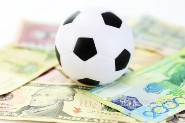 Piłka nożna Piłka nożna i pieniądze koncepcja betty — Zdjęcie stockowe