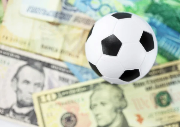 Voetbal en geld voetbal betty concept — Stockfoto