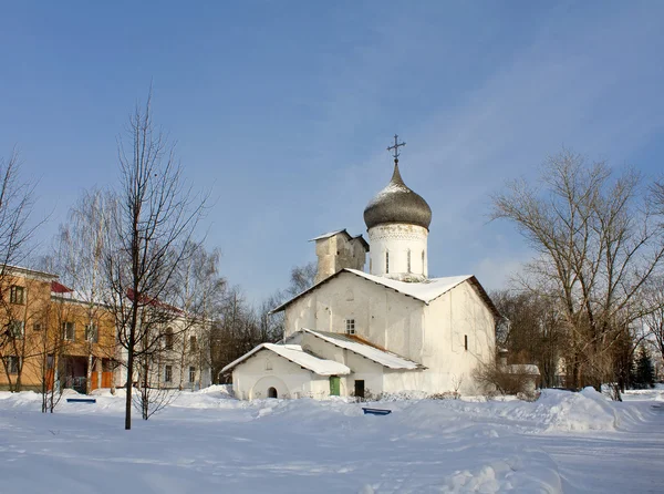 Kirche der Heiligen Nikola in Pskov — Stockfoto