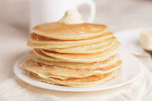 Pancakes with sour cream — Stock Photo, Image