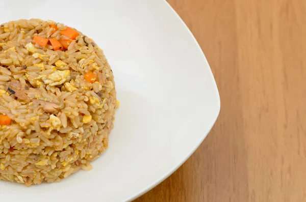 Fried rice with sardines in ketchup — Stock Photo, Image