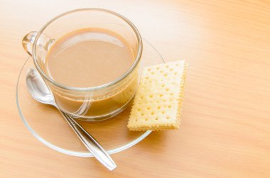 sıcak kahve ve bisküvi sabah zaman