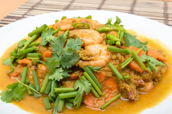 Camarones fritos con curry en polvo — Foto de Stock