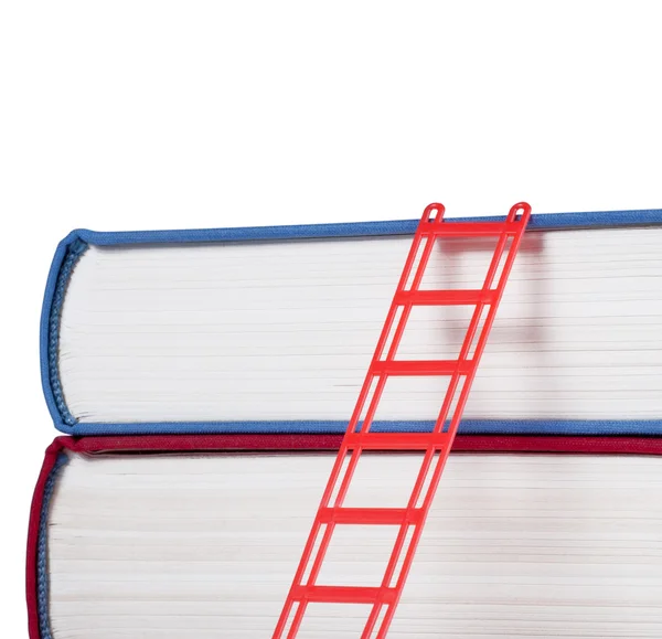Bücher mit roter Leiter — Stockfoto