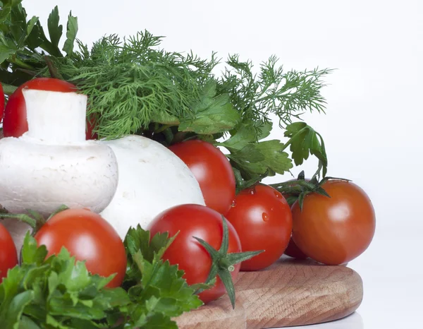 Tomates, ervas e cogumelos — Fotografia de Stock