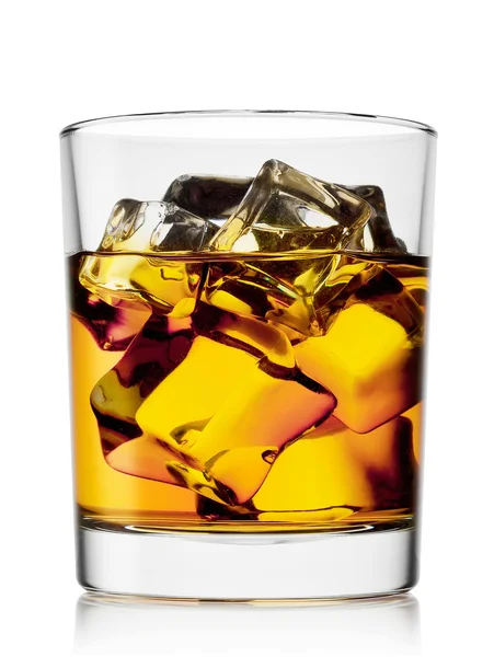 Whisky de vidrio con hielo — Foto de Stock
