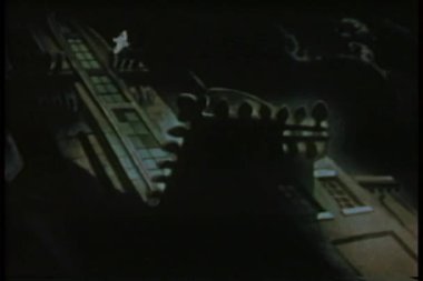 uçan daireler ışıkları açma ile çizgi film hayaletler