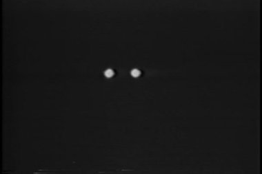 Bat'ın gözleri karanlıkta parlayan