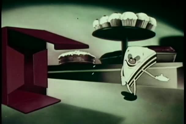 Vue d'ensemble d'une tranche de gâteau au rhum enivrée trébuchant hors de la boîte 