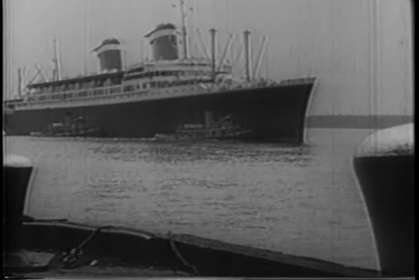 船抵达港口 — 图库视频影像