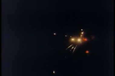 Metro tünel üzerinden seyahat tren