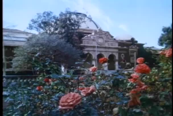 Ampliar a Museo de Historia Natural de la fachada del Condado de Los Ángeles — Vídeo de stock