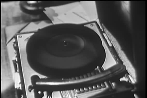 Close-up of turntable spinning without record — Stock Video