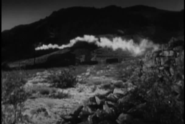 Wide shot of smoke emitting from gold mining plant — Stock Video